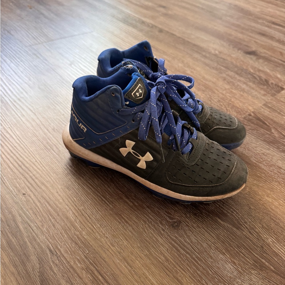 Under Armour Kids' Black and Blue Sneakers